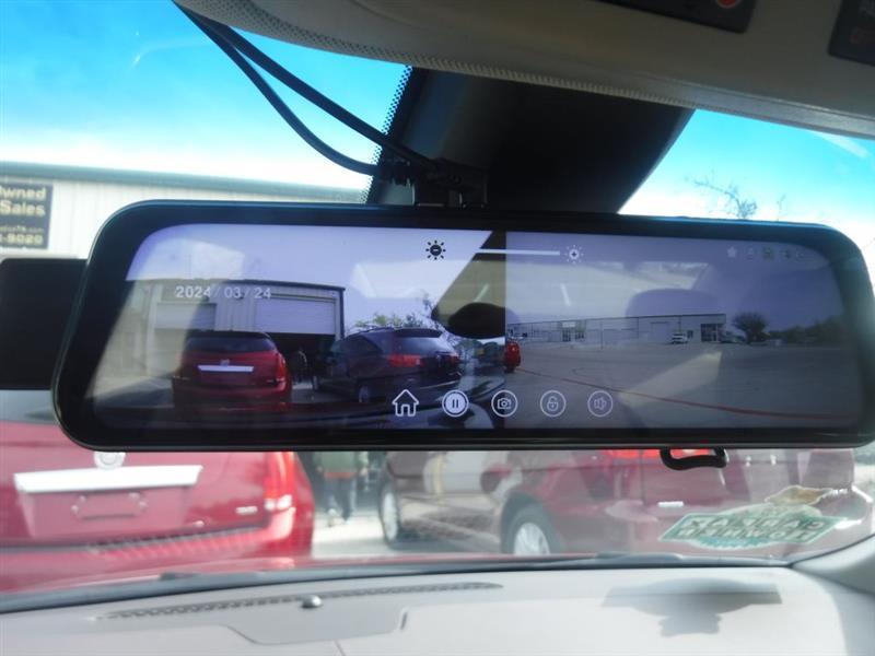 Cadillac XTS Base 2013