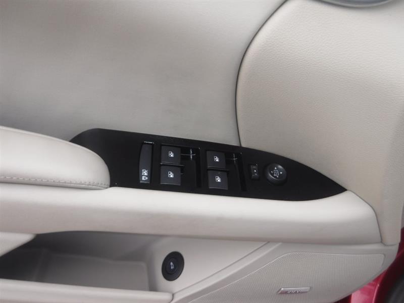 Cadillac XTS Base 2013