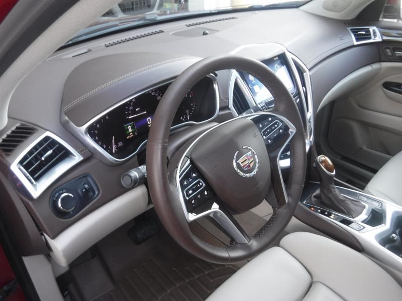 Cadillac SRX Luxury Collection FWD 2015