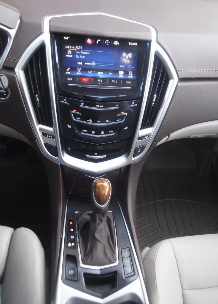 Cadillac SRX Luxury Collection FWD 2015
