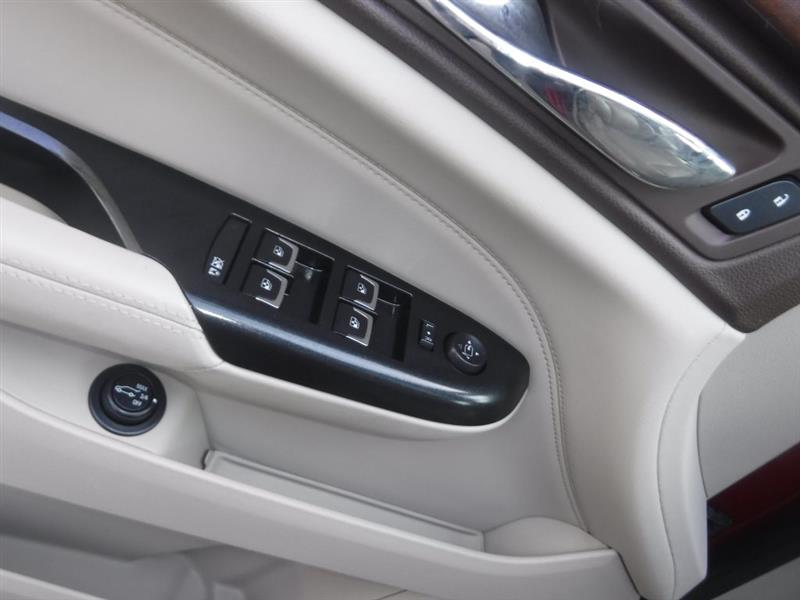 Cadillac SRX Luxury Collection FWD 2015