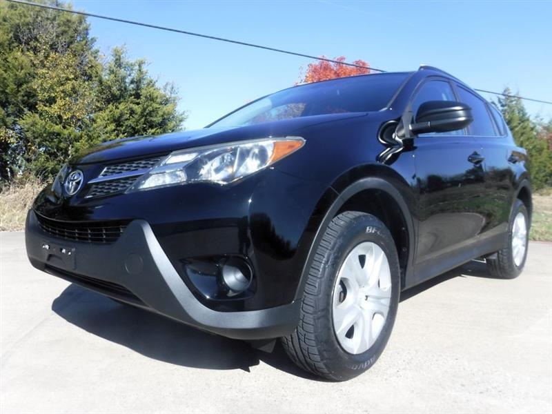 Toyota RAV4 LE FWD 2015