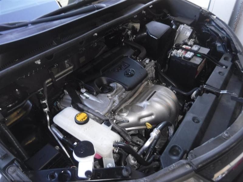 Toyota RAV4 LE FWD 2015