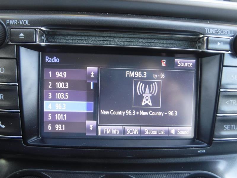 Toyota RAV4 LE FWD 2015