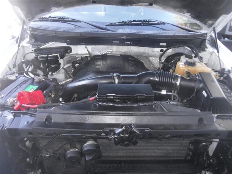 Ford F-150 XL SuperCrew 5.5-ft. Bed 2WD 2012