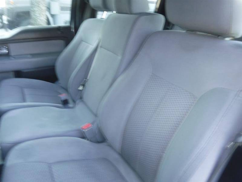 Ford F-150 XL SuperCrew 5.5-ft. Bed 2WD 2012