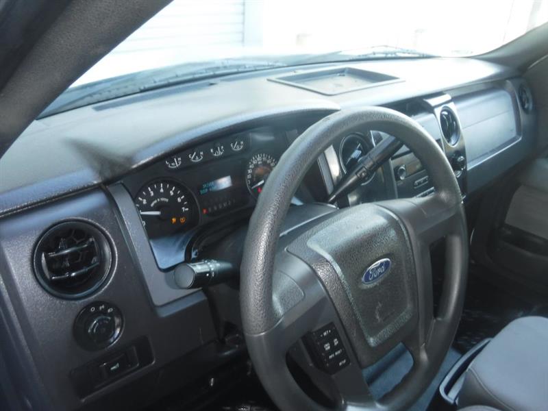 Ford F-150 XL SuperCrew 5.5-ft. Bed 2WD 2012