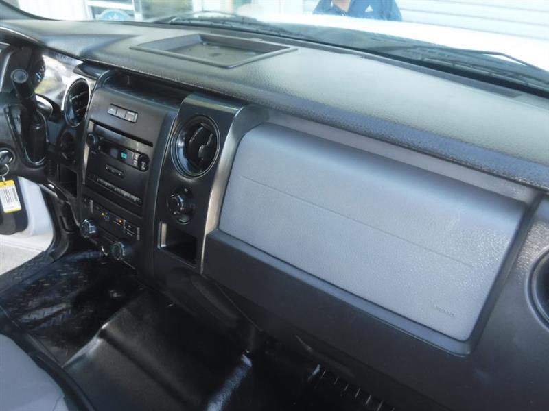 Ford F-150 XL SuperCrew 5.5-ft. Bed 2WD 2012