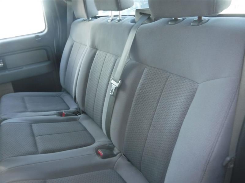 Ford F-150 XL SuperCrew 5.5-ft. Bed 2WD 2012