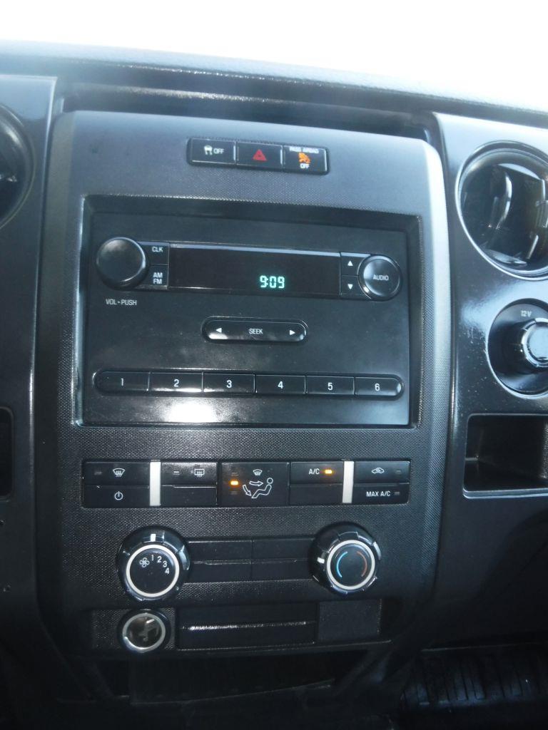 Ford F-150 XL SuperCrew 5.5-ft. Bed 2WD 2012