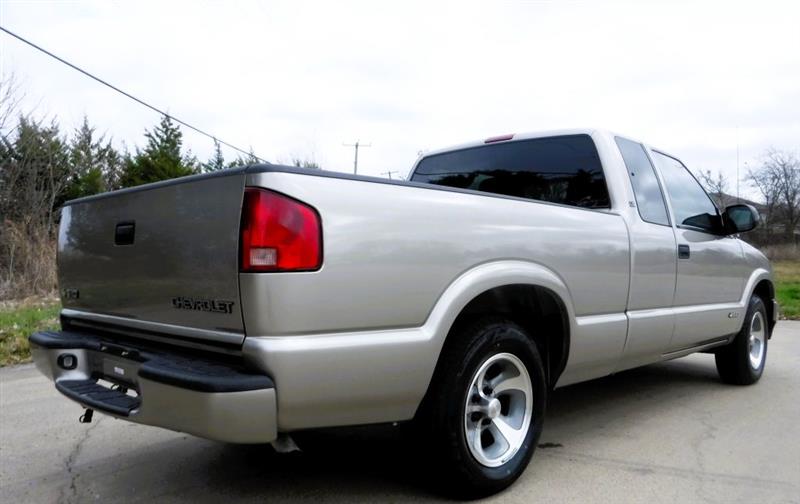 Chevrolet S10 Pickup LS Ext. Cab 2WD 2003