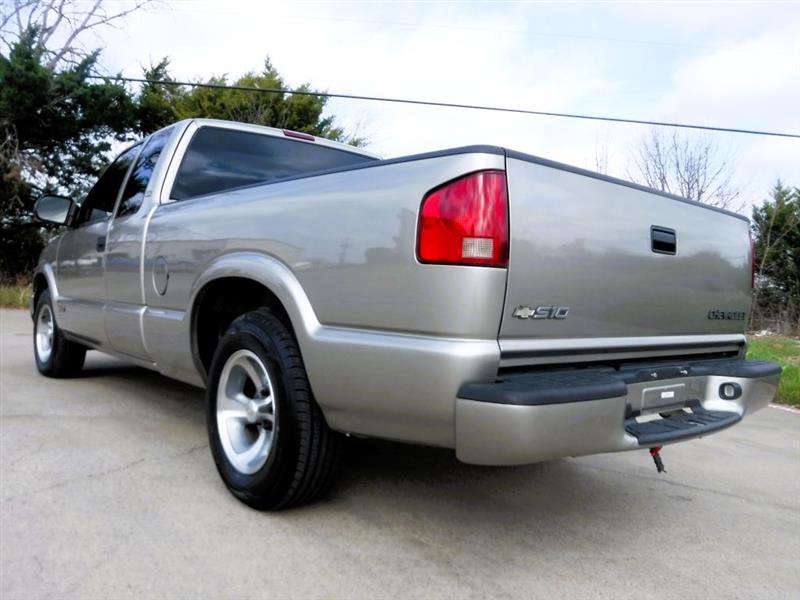 Chevrolet S10 Pickup LS Ext. Cab 2WD 2003