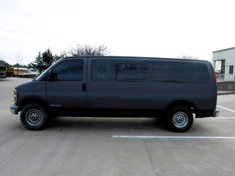 Chevrolet Express 3500 Extended 2001