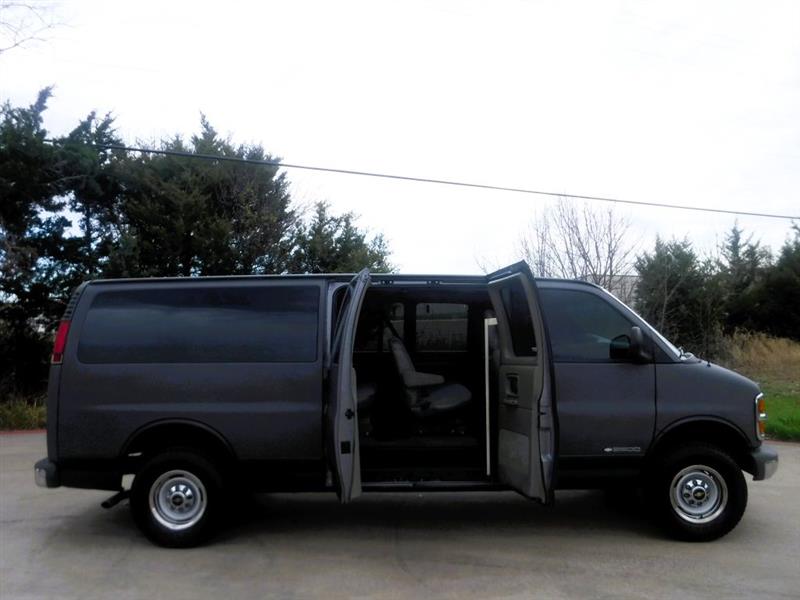 Chevrolet Express 3500 Extended 2001