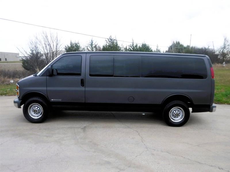 Chevrolet Express 3500 Extended 2001