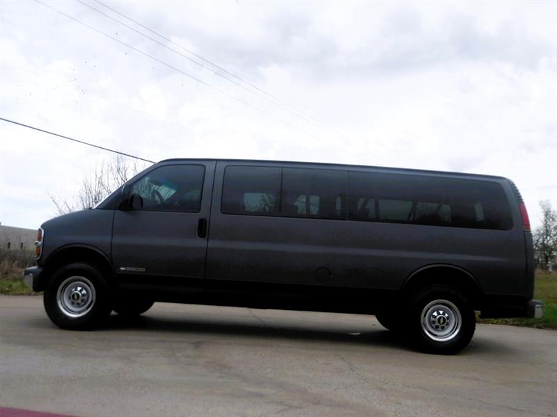 Chevrolet Express 3500 Extended 2001