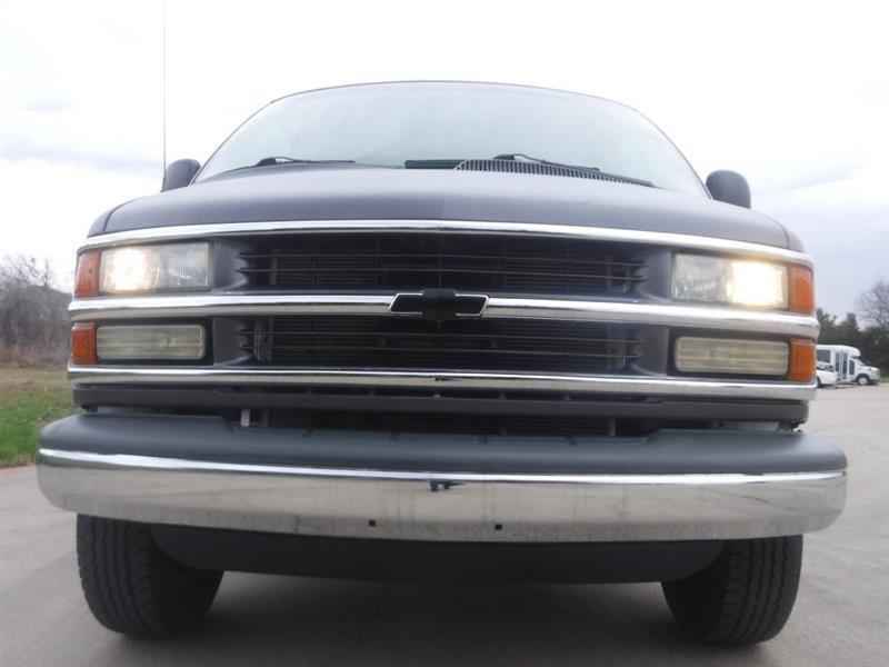 Chevrolet Express 3500 Extended 2001