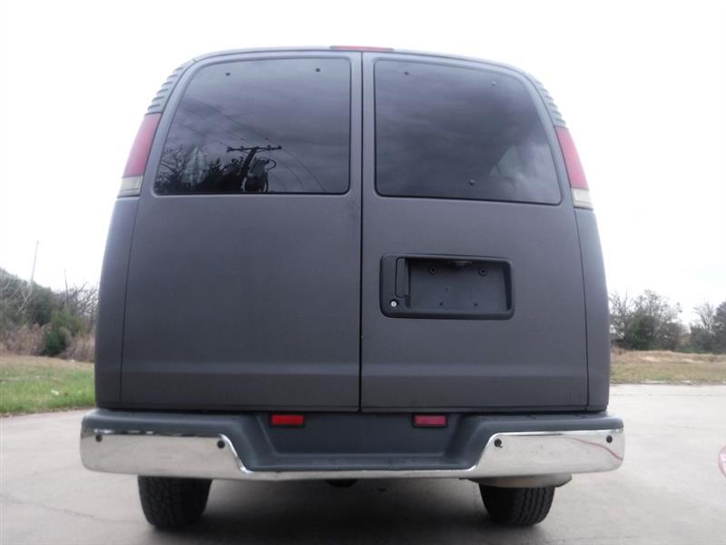 Chevrolet Express 3500 Extended 2001