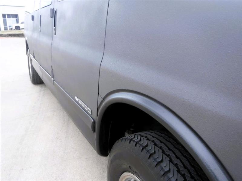 Chevrolet Express 3500 Extended 2001
