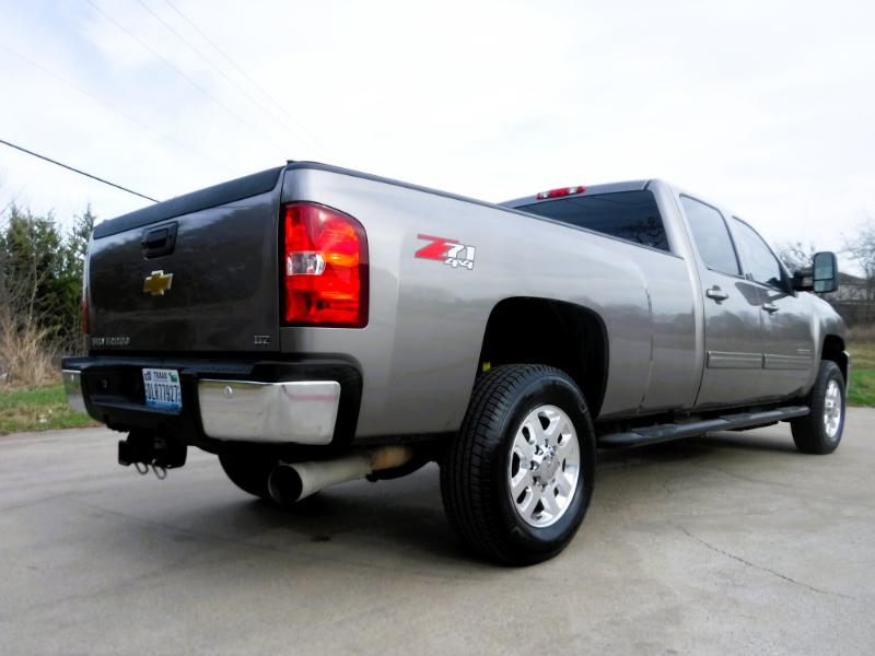 Chevrolet Silverado 3500HD LTZ Crew Cab 4WD 2013
