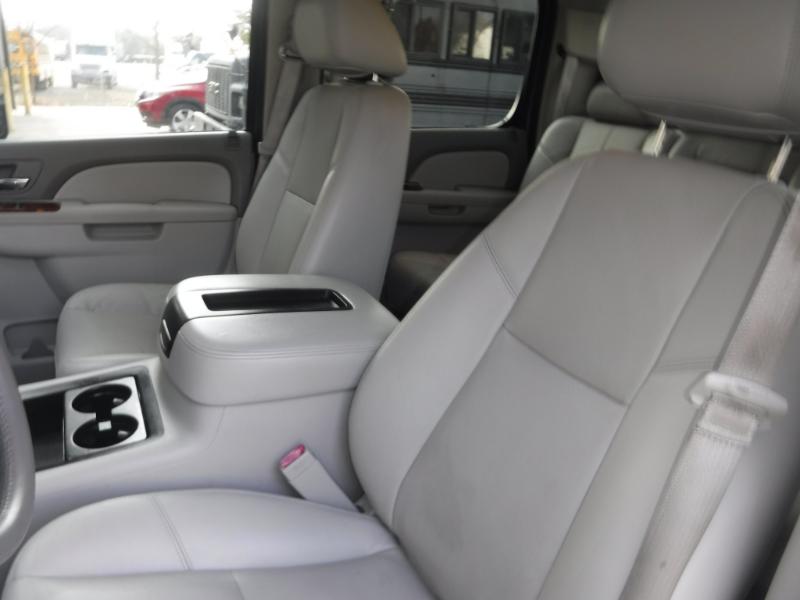 Chevrolet Silverado 3500HD LTZ Crew Cab 4WD 2013