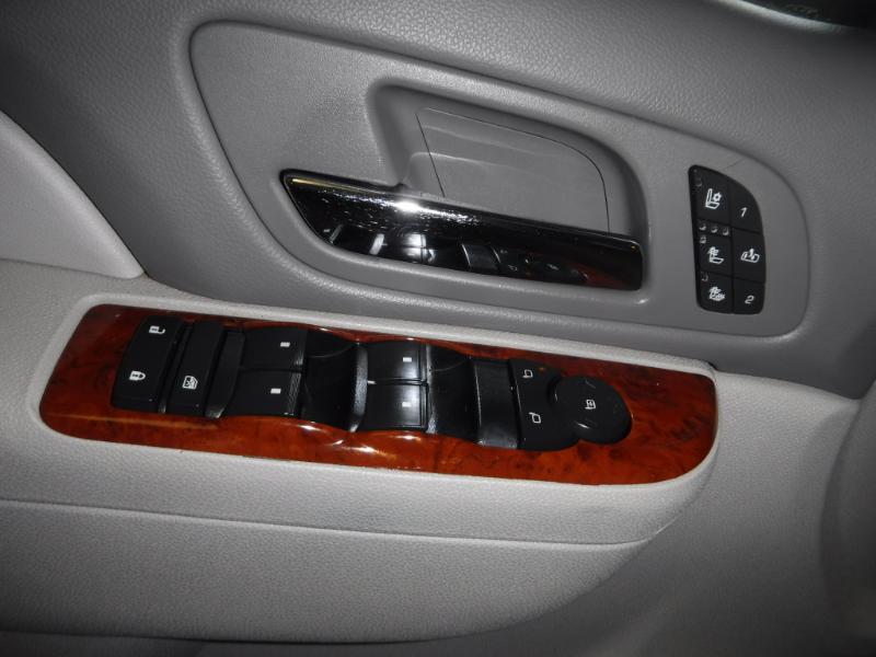 Chevrolet Silverado 3500HD LTZ Crew Cab 4WD 2013