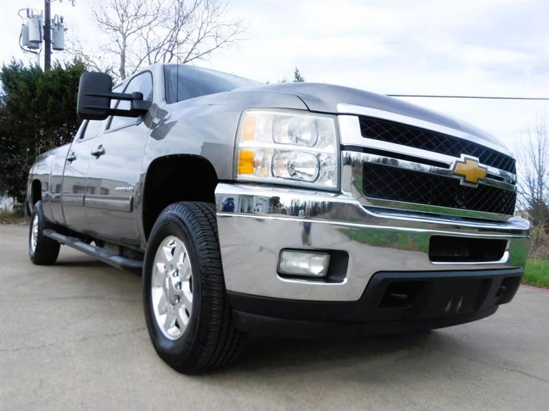 Chevrolet Silverado 3500HD LTZ Crew Cab 4WD 2013