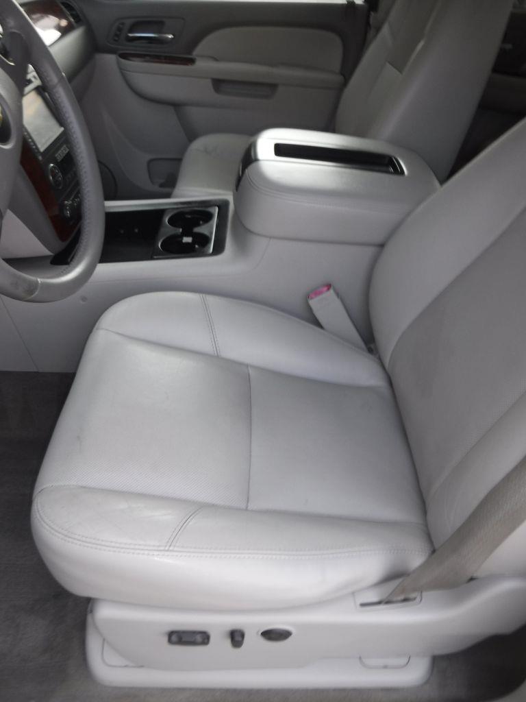 Chevrolet Silverado 3500HD LTZ Crew Cab 4WD 2013