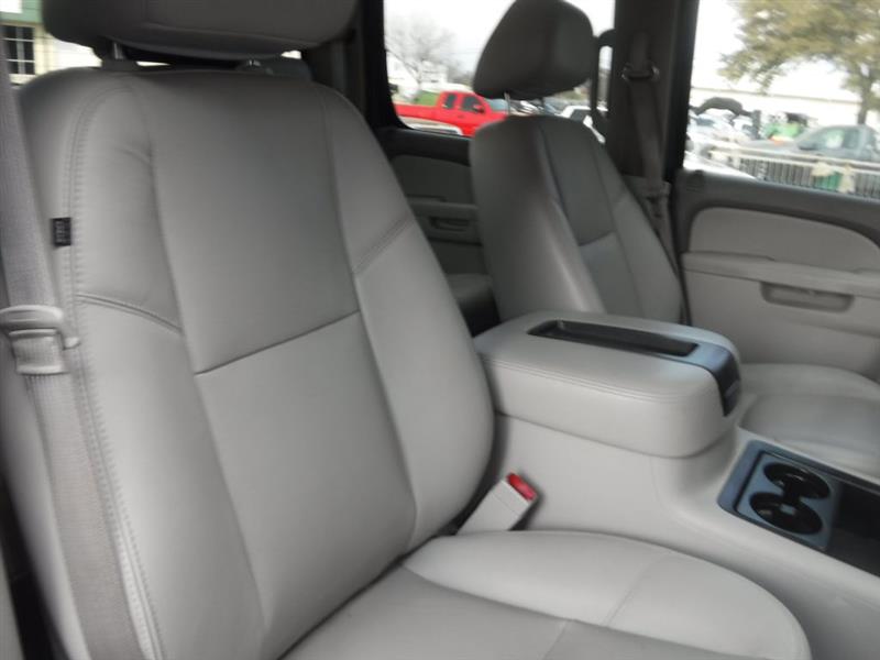 Chevrolet Silverado 3500HD LTZ Crew Cab 4WD 2013