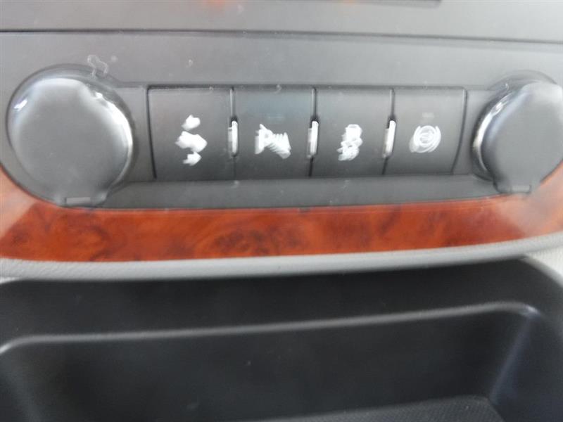 Chevrolet Silverado 3500HD LTZ Crew Cab 4WD 2013