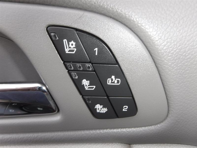 Chevrolet Silverado 3500HD LTZ Crew Cab 4WD 2013