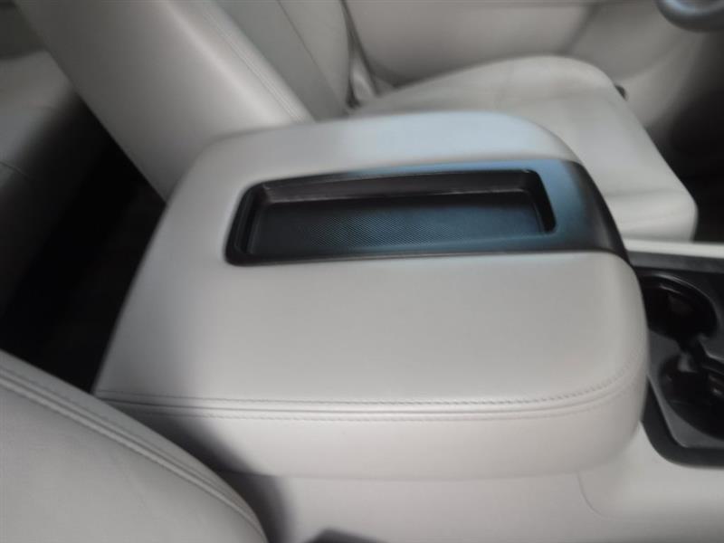 Chevrolet Silverado 3500HD LTZ Crew Cab 4WD 2013