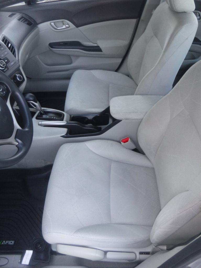 Honda Civic 4dr Sdn LX Auto 2012