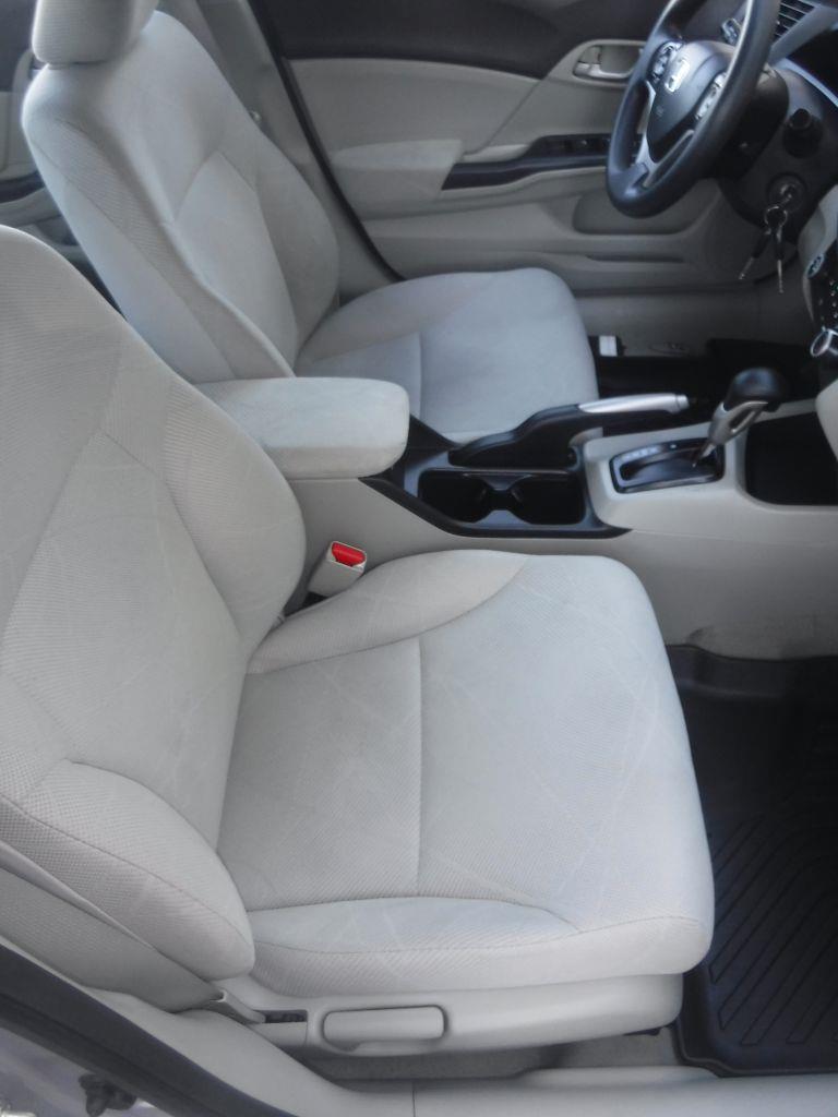 Honda Civic 4dr Sdn LX Auto 2012