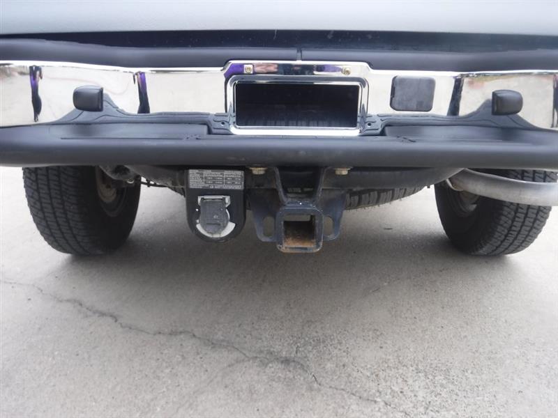 Chevrolet Silverado 1500 HD LS Crew Cab 2WD 2002