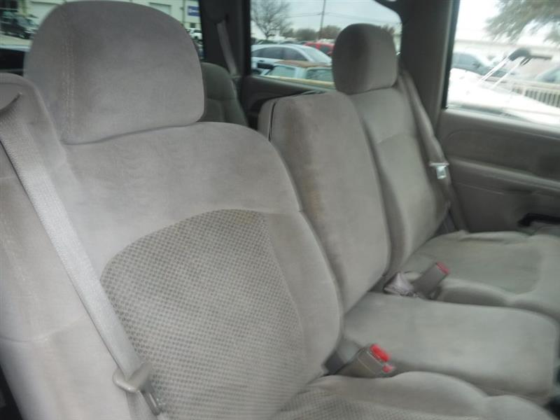 Chevrolet Silverado 1500 HD LS Crew Cab 2WD 2002