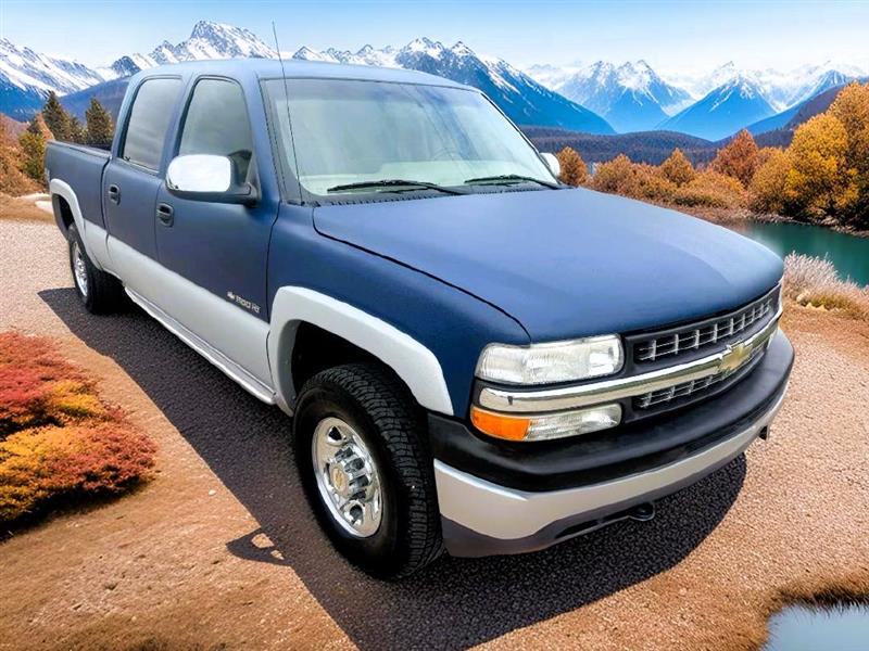 2002 Chevrolet Silverado 1500 HD LS Crew Cab 2WD