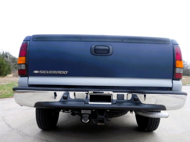 Chevrolet Silverado 1500 HD LS Crew Cab 2WD 2002