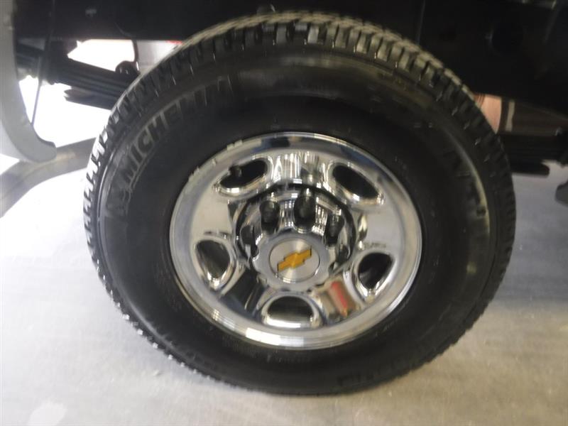 Chevrolet Silverado 1500 HD LS Crew Cab 2WD 2002