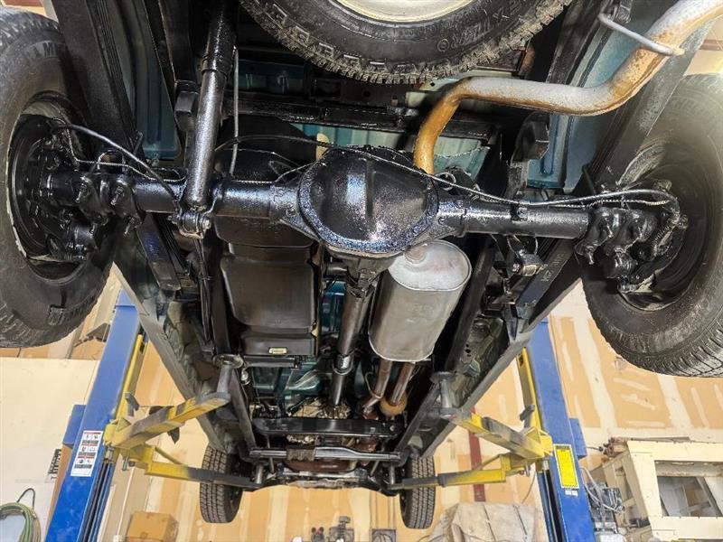 Chevrolet Silverado 1500 HD LS Crew Cab 2WD 2002