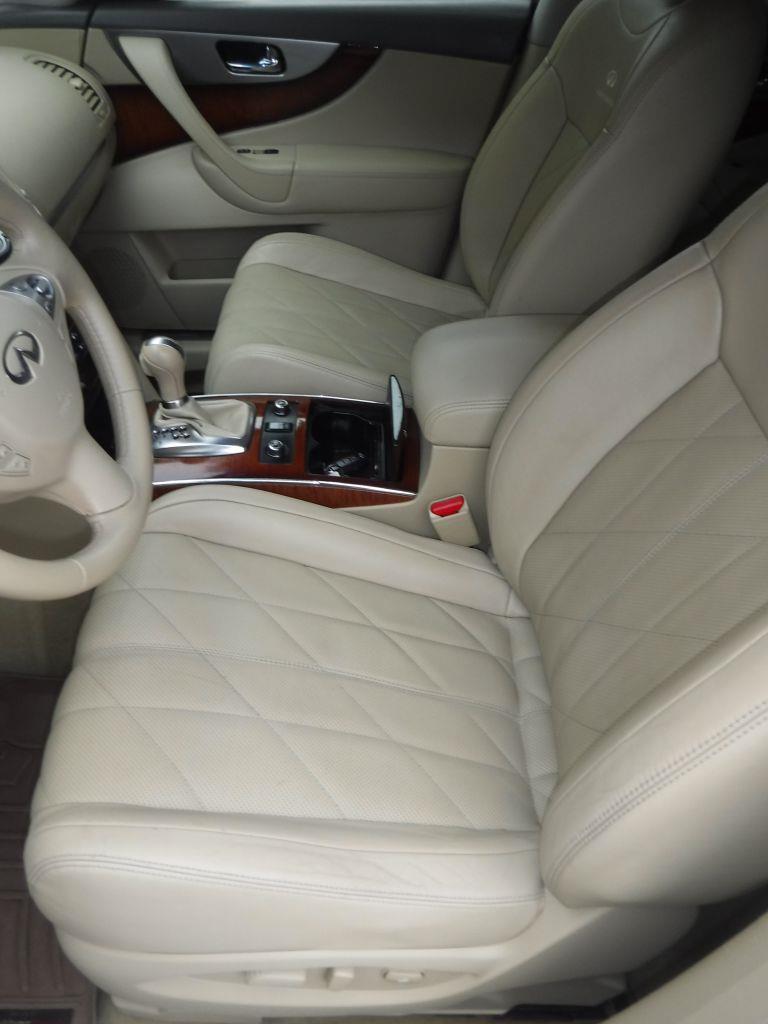 Infiniti FX FX35 AWD 2012