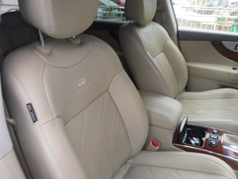 Infiniti FX FX35 AWD 2012
