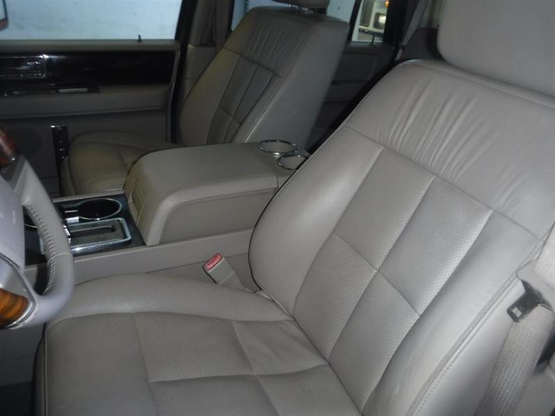 Lincoln Navigator 2WD 2008