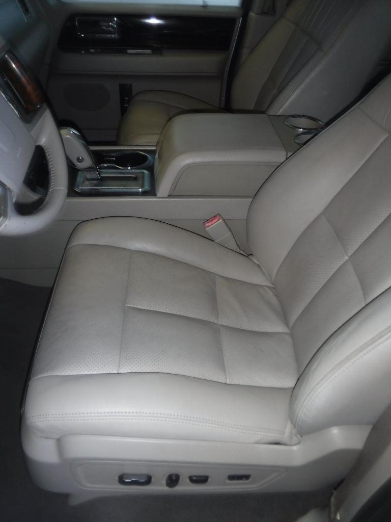 Lincoln Navigator 2WD 2008