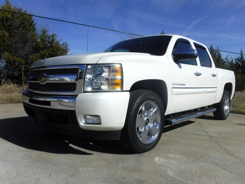 Chevrolet Silverado 1500 LT Crew Cab 2WD 2011
