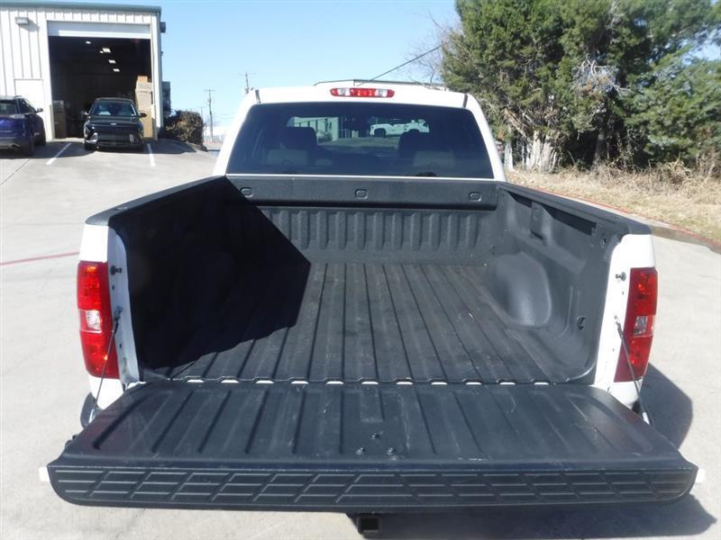 Chevrolet Silverado 1500 LT Crew Cab 2WD 2011