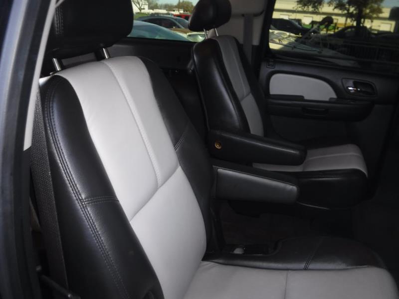 Chevrolet Suburban LTZ 1500 4WD 2008