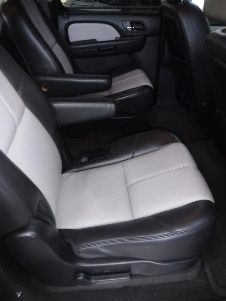 Chevrolet Suburban LTZ 4WD 2008