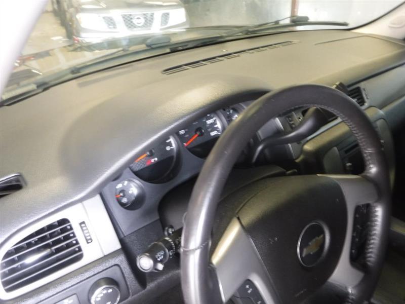 Chevrolet Suburban LTZ 4WD 2008