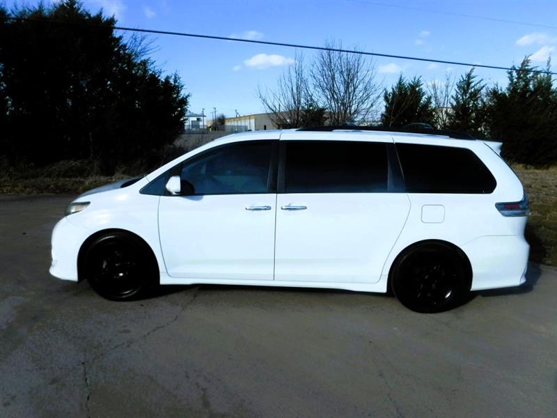 Toyota Sienna SE FWD 8-Passenger FWD V6 2013